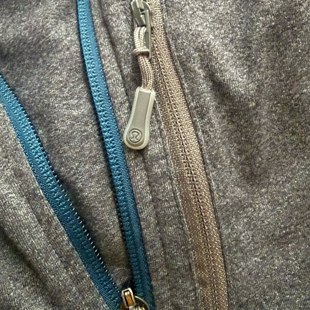 Men's Gray Jacket - Picture 4 of 6